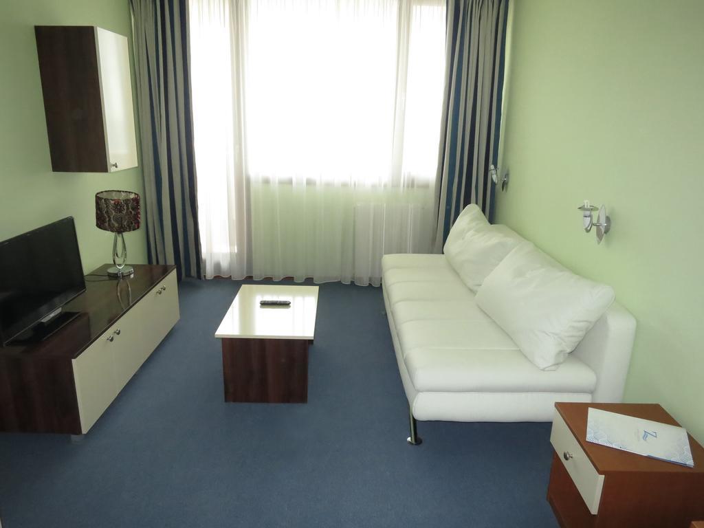 Hotel Zagreb Split Zimmer foto